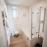 Boardinghouse Victory Lägenhetshotell 4*
