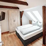 Boardinghouse Victory Lägenhetshotell