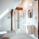 Boardinghouse Victory Lägenhetshotell 4*