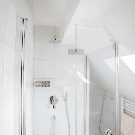 Boardinghouse Victory 3* Augsburg