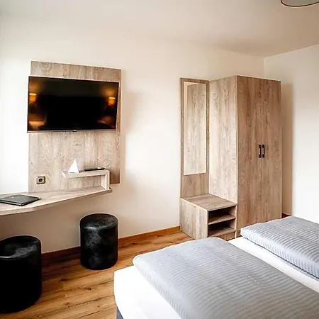 Boardinghouse Victory Ξενοδοχείο με διαμερίσματα Aψβούργη