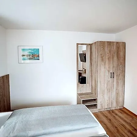Boardinghouse Victory Ξενοδοχείο με διαμερίσματα